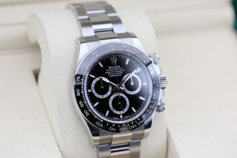 Rolex Daytona 126500 LN Image 2